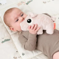 Dukker & Bamser-DoneByDeer Done By Deer Bamse Gris, Lyserød