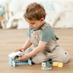 Legetøjsfigurer-DoneByDeer Done By Deer Bondegård Legesæt Ko