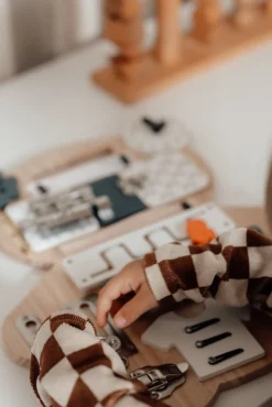 Babylegetøj-HEMMINGSEN Kids Mini Aktivitetstavle med Whiteboard