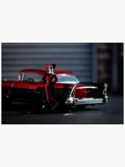Legetøjsbiler & -Fartøjer|Legetøjsfigurer-JadaToys Jada Toys DC Comics Bil med Figur Harley Quinn & 1957 Chevy Bel Air 1:32 Sort/Rød