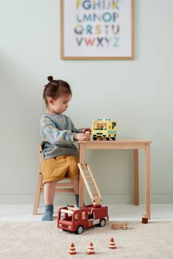 Legetøjsbiler & -Fartøjer-KidsConcept Kids Concept Aiden Ambulance