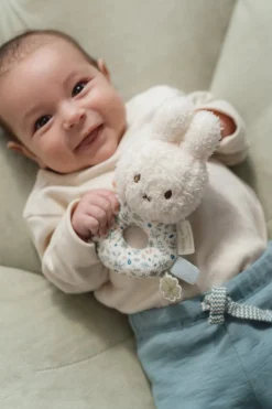 Babylegetøj-Miffy x Little Dutch Rangle, Lucky Leaves