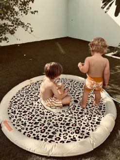 Vandlegetøj-SwimEssentials Swim Essentials Sprinkler Legetæppe, Safari Chique Beige