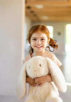 Dukker & Bamser-Teddykompaniet Bamse Mocca Kanin 34 cm, Creme Hvid