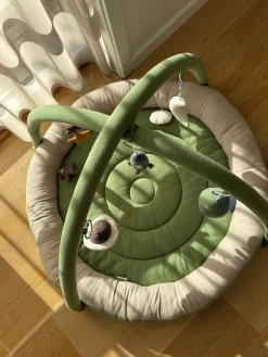 Babylegetøj-VanillaCopenhagen Vanilla Copenhagen Space Aktivitetstæppe, Fern